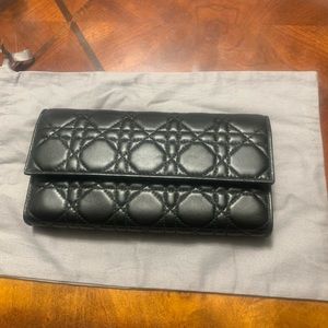 Christian Lady dior wallet on chain